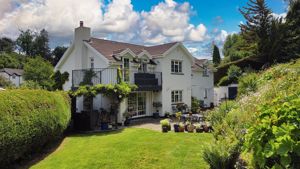 Photo 4- click for photo gallery